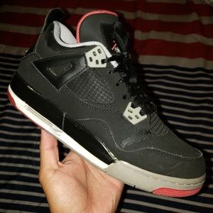 Air Jordan Retro "Bred" 4